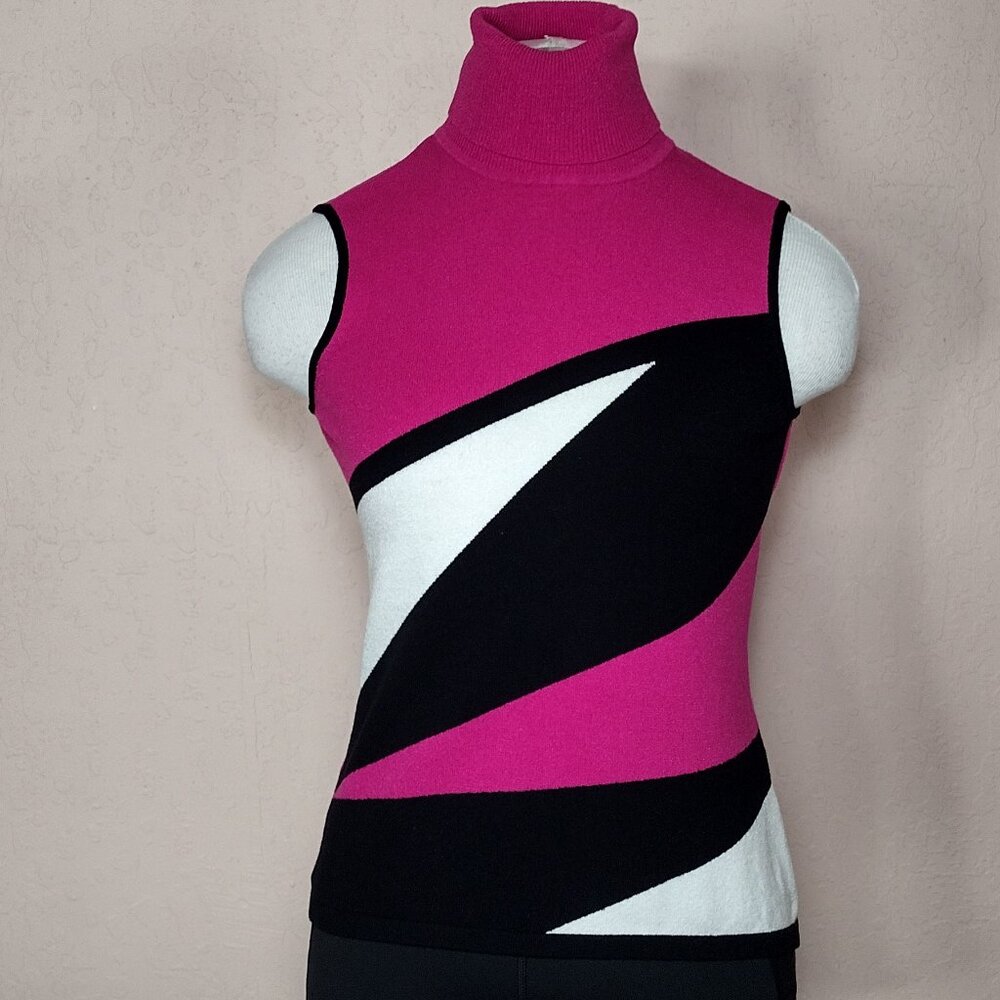 Sleeveless Turtleneck Asymmetric Patchwork Sweater - image 1